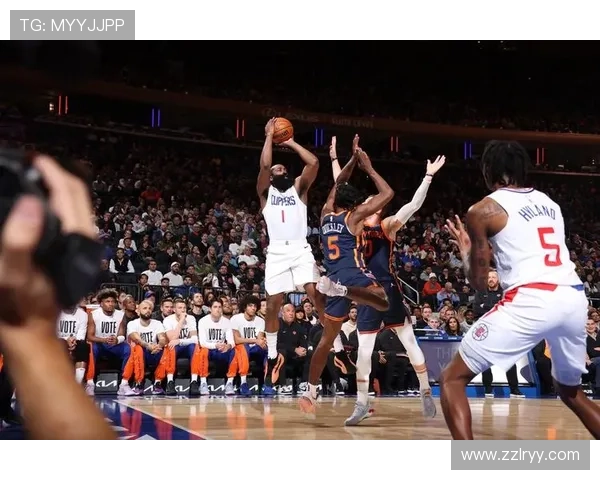 泰伦卢挺祖巴茨柯林斯爆发制胜